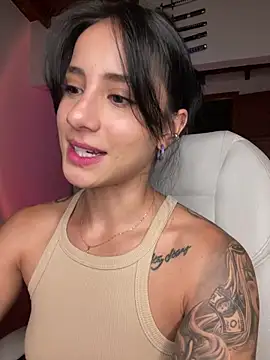 Ale_Lewis webcam