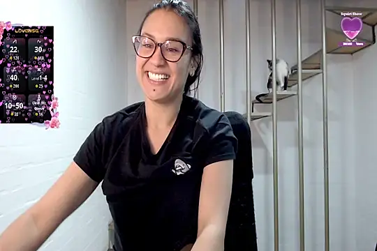 Jessie_Desire webcam