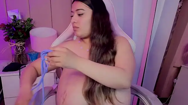 MollyBigBoobs12 webcam