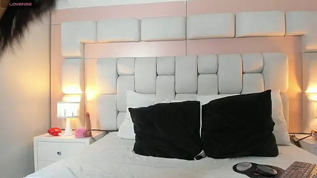 VioletaMarcelli webcam