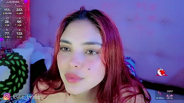Kylie_brokee webcam