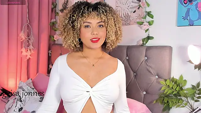isajonnes18 - Isajonnes18's free webcam - UK Sex Cams