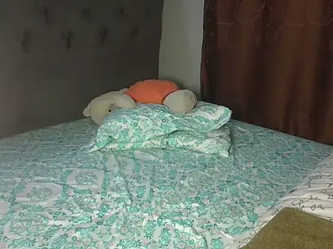 WILD_BIGCOCK35 webcam