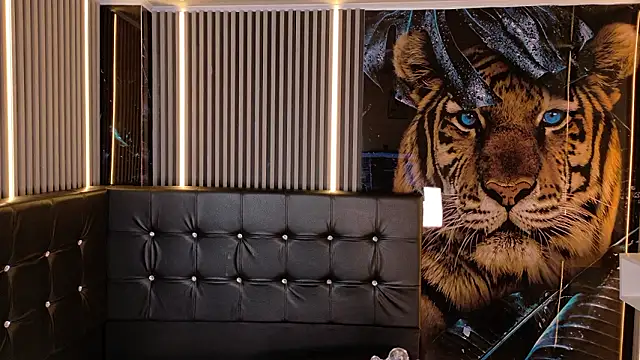 Bruja__Scarlata webcam