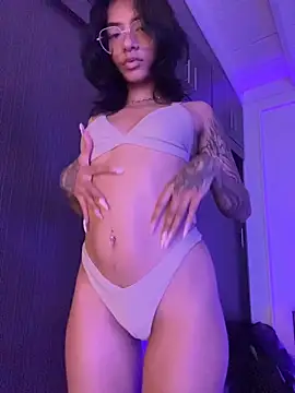 TweetiePieXXX webcam