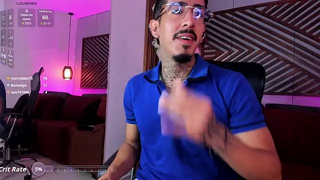 Donovan_Desmond webcam