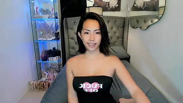 reighnempress webcam