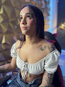 Isabella-Teen webcam