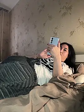 Naughtbaby_2025 webcam