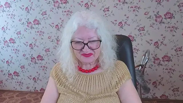 Maya_Mayflower webcam