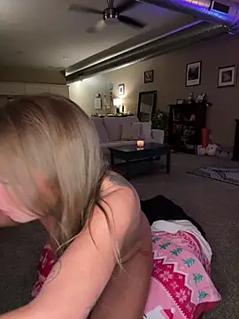 misspollypeach webcam