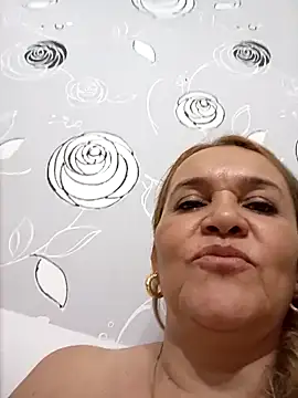 charlotte_milf30 webcam