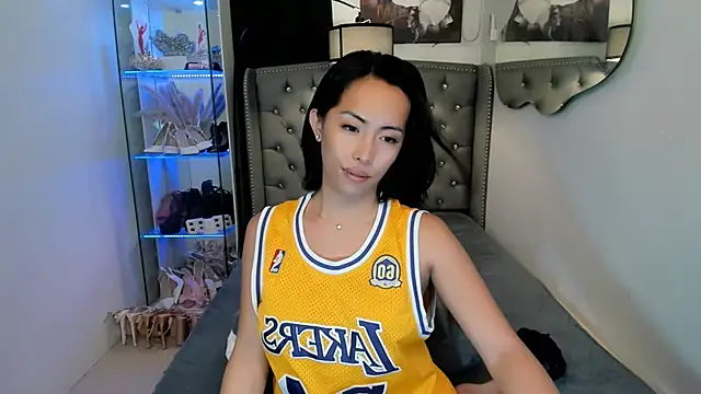 reighnempress webcam