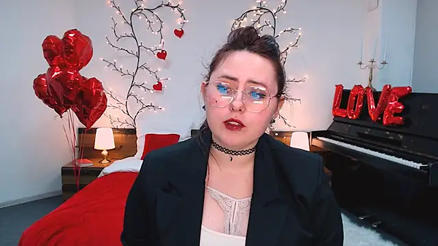 Hennessy_bunny webcam