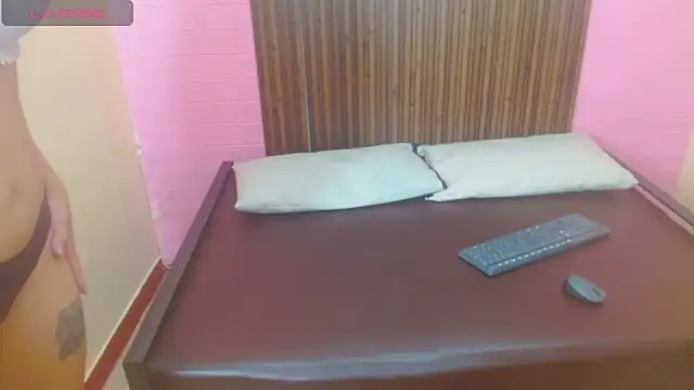 Angelica_Sunn webcam