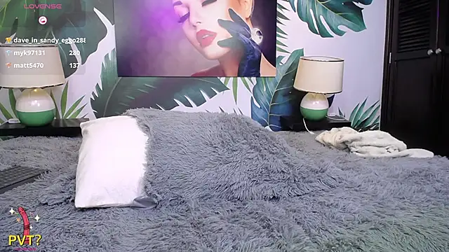 shantala_krisha webcam