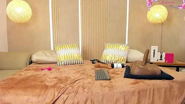 sabrina_shark_ webcam