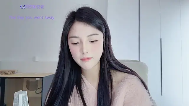 美女HaagenDazs_在线直播