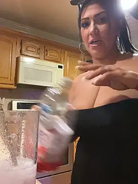 LittleMissEeve webcam