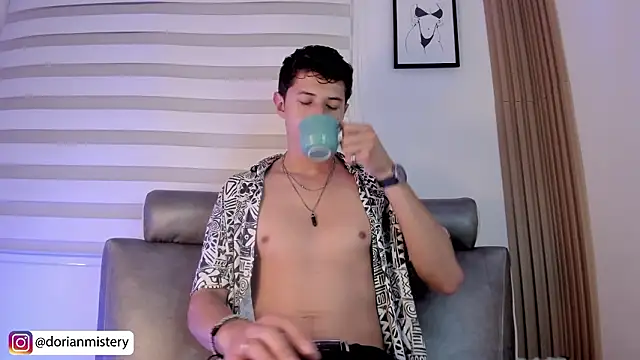 Dorianmistery2322_ webcam