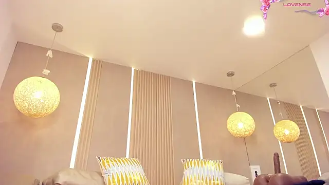 sabrina_shark_ webcam