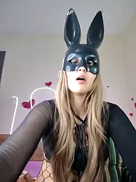 Queen-Bunny webcam