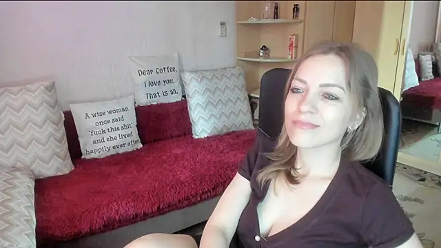 Tiffany_Bates webcam