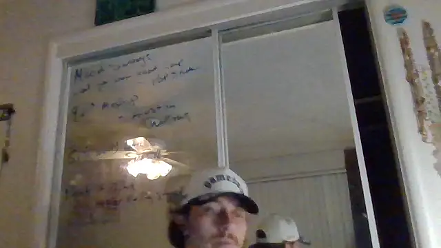 Tallhungandcloudy webcam