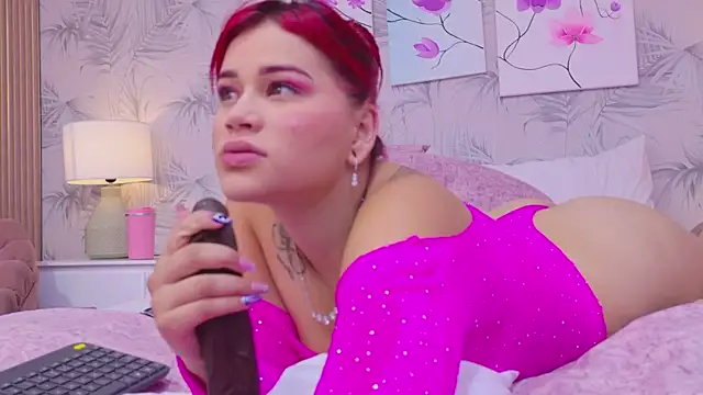 CherryTayloor webcam