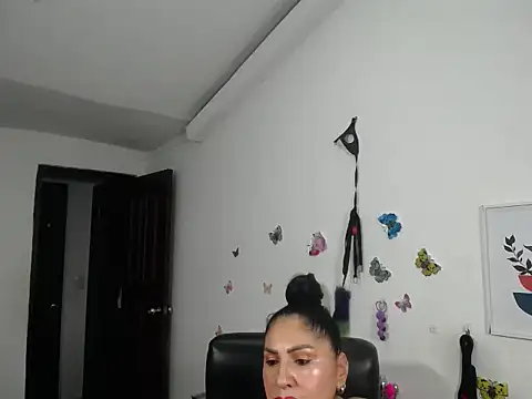 mature_bigboobs10 webcam