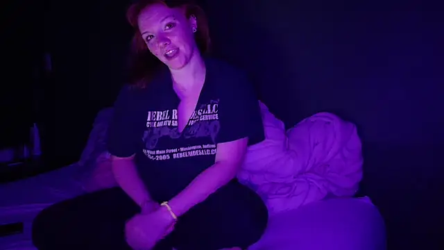 LoversUnleashedXO webcam