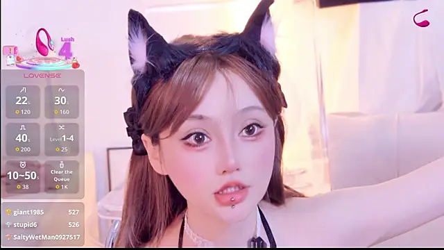 Yr_kitten_333 webcam