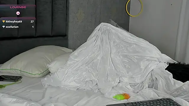 Alejandroo_Montenegro webcam