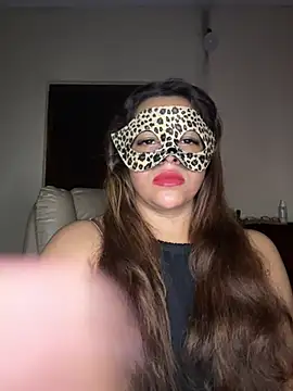 Webcam Model (SLNatasha)  is live.Free join now!