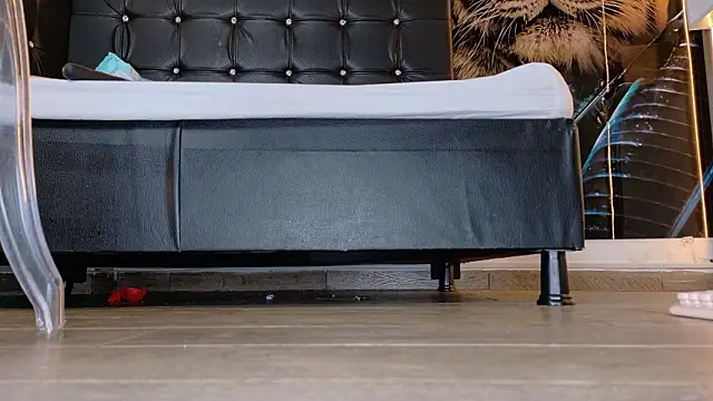 Bruja__Scarlata webcam