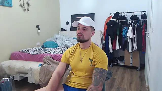 Tiberius_hunk live sex cam