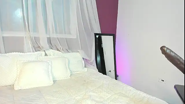 Nicole_Brown1126 webcam