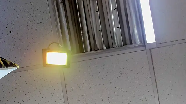 Aisha_hotts777 webcam