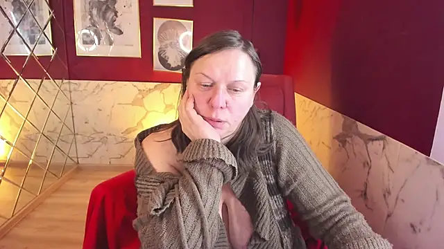 KellyPerfection webcam