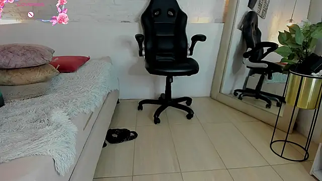 alahia__rivera2 webcam