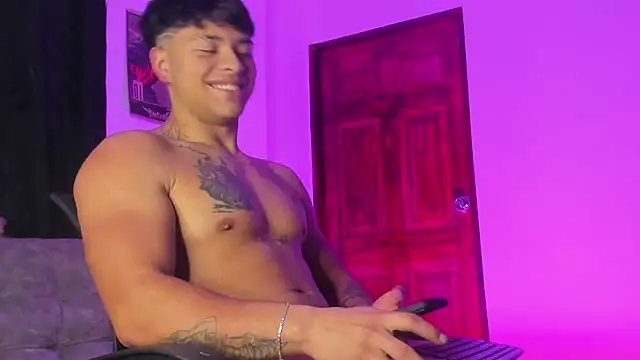 Dominic_Biker__ webcam