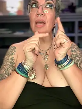 dieseldame1313 webcam