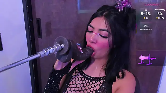 cherry_skinny_ webcam