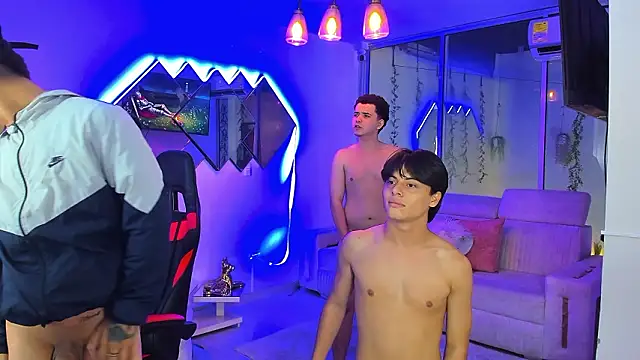 Houseofwarrios webcam