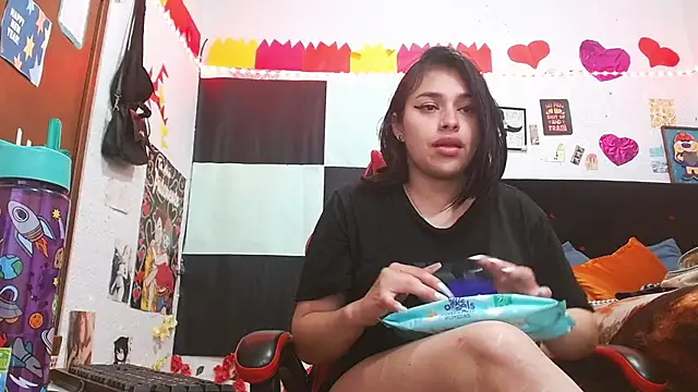 Saray_extrovert_ webcam