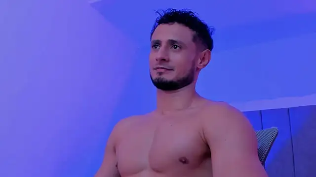 Adonys_Lewis_ webcam