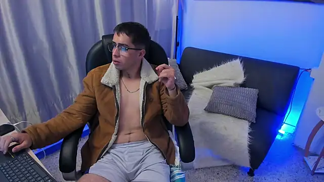 Tommas_Jhonson live sex cam