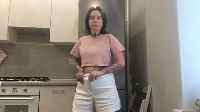 HighelikeGirl webcam