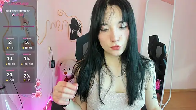 AliceeinWonderlanddd webcam