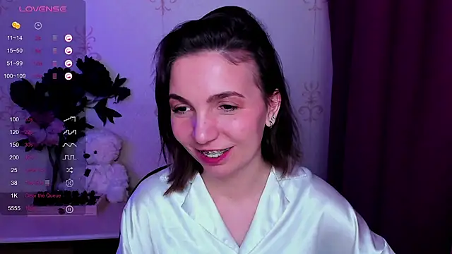 KindHazelHere_ webcam